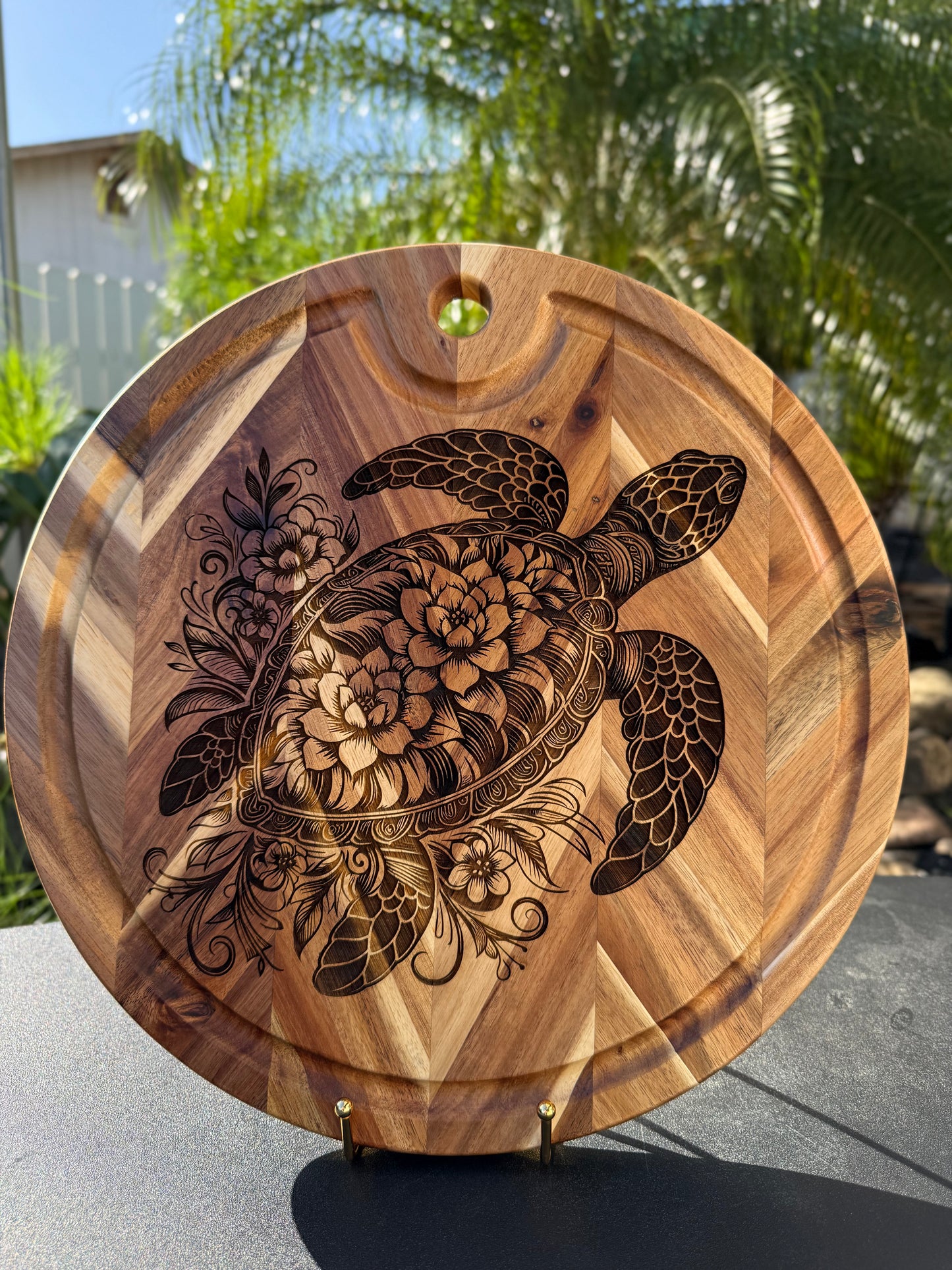 Healing Honu Circular Cutting Board